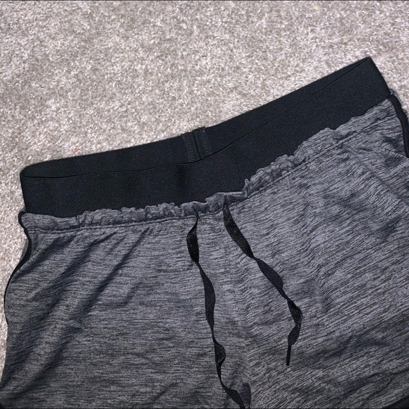 COPY - Tek Gear Dry Tek Gray & Black athletic sho… - Picture 3 of 6